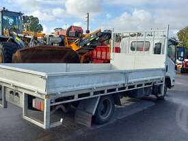 Isuzu N Series - picture2' - Click to enlarge