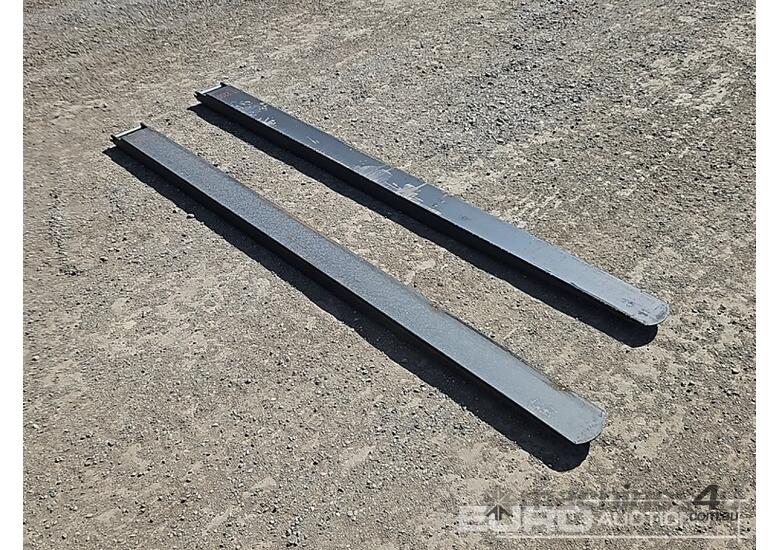 Unused 2000mm Forklift Extension Tynes 