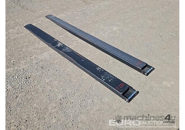 Unused 2000mm Forklift Extension Tynes 