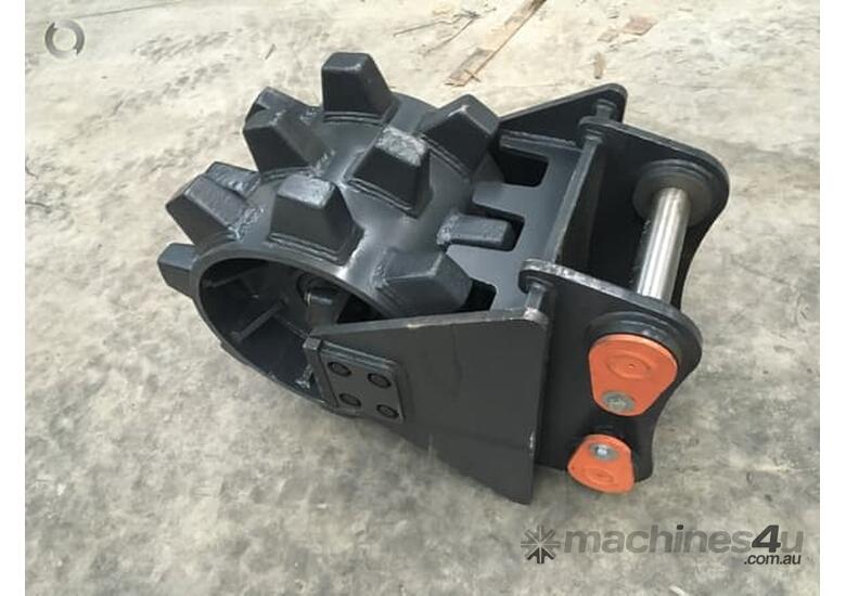 caption BETTA BILT BUCKETS 13 TONNE COMPACTION WHEEL