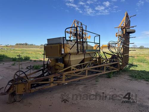 caption GYRAL T220 PLANTER & CART