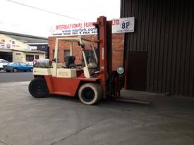 NISSAN 5 TONNE  LPGAS POWERED - Hire - picture0' - Click to enlarge