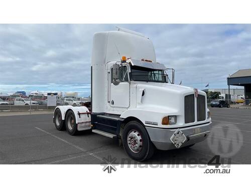 Kenworth T440