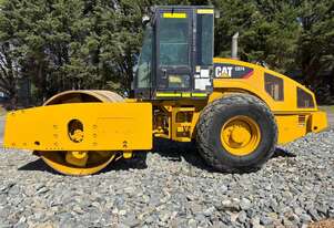 Caterpillar 2011   CS74