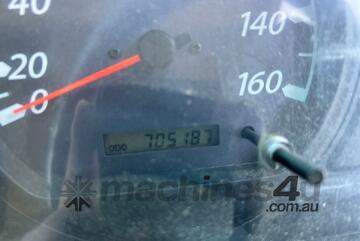 2007 Isuzu NPR 300 Refrigerated Pantech (Day Cab) 2007 Isuzu NPR 300 Refrigerated Pantech (Day Cab)