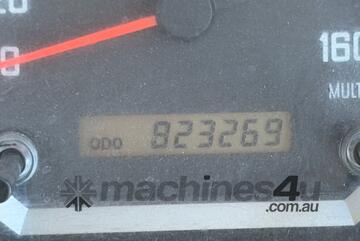 2015 Isuzu FRD600 Tilt / Slide Tray 2015 Isuzu FRD600 Tilt / Slide Tray