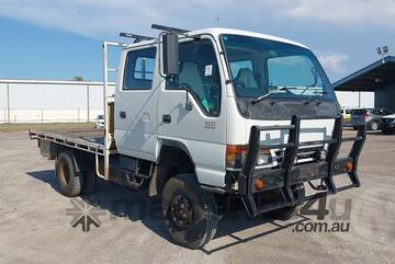 Isuzu   NPS300 Isuzu   NPS300