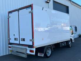2022 Hino 300 616  Refrigerated Pantech - picture2' - Click to enlarge