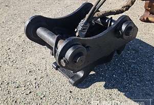 Hydraulic Quick Hitch to suit 7 - 8 Ton Excavator