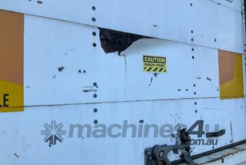 2004 Maxitrans ST3 Tri Axle Refrigerated Pantech Trailer