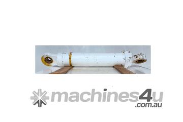Hydraulic Ram Cylinder 178 mm OD x 675 mm Stroke HC 3831 RMAN 6572