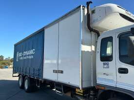 2001 Isuzu FVR 950 Long Refrigerated Curtain Sider - picture2' - Click to enlarge