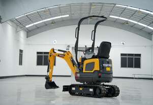 Yuchai U10 1 ton micro excavator with buckets