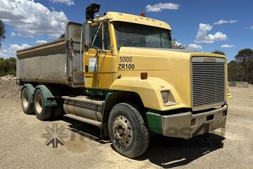 Freightliner   FL112