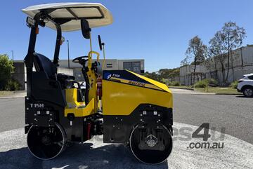   MULTIPAC 1.7T Double Drum Vibrating Roller