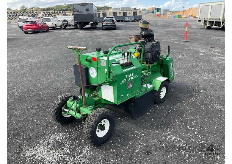 Bandit 2100SP Stump Grinder & Trailer Combination