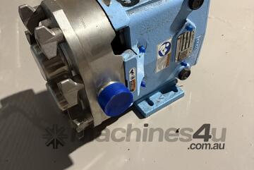 Waukesha (SPX) rotary lobe pump BRAND NEW un  food grade