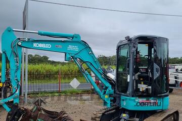 RELIABLE 3.5T KOBELCO TILT HITCH + A/C JOB SITE READY