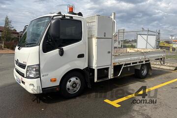 2017 Hino 300 Series 617 Ex Council Tipper