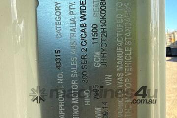 2014 Hino 300 917 Tar Patching Unit