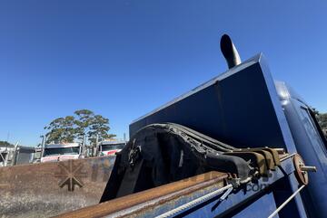 Scania 2004   124 (6x4) Tipper