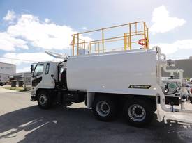 New Mitsubishi Fuso Fighter 2427 6x4 - picture2' - Click to enlarge