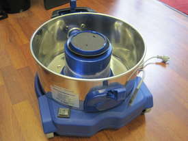 SC101 10L Commercial Dry Vacuum Cleaner - picture2' - Click to enlarge