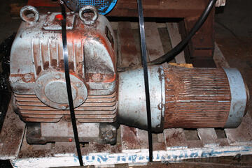 M232 7.5kw 10hp 3 Phase Motor 81/1 Ratio Gearbox