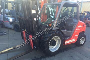ACTIVE FORKLIFTS - Manitou MH25-4T Buggie 4x4 Forklift Diesel 2.5Ton ACTIVE FORKLIFTS - Manitou MH25-4T Buggie 4x4 Forklift Diesel 2.5Ton