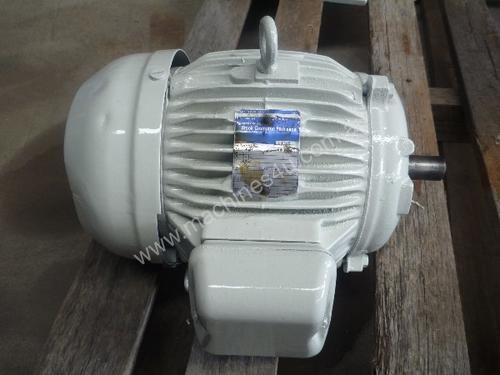 BROOK 5.5HP 3 PHASE ELECTRIC MOTOR/ 1440 RPM