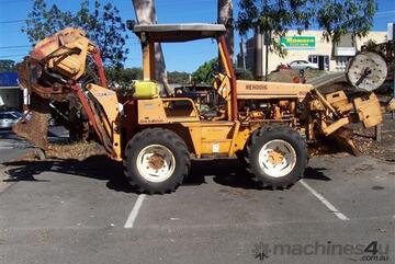 8020 trencher / plow , front reel carrier 1996 model , 2670 hrs