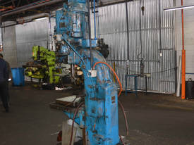 Very Large GEARED HEAD DRILL PRESS No.5 M/T 415V - picture2' - Click to enlarge