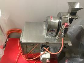 Powder milling machine  - picture1' - Click to enlarge