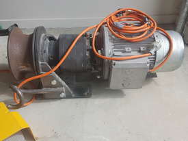 CMG custom 240v single phase 10kn cable hauling winch - picture0' - Click to enlarge