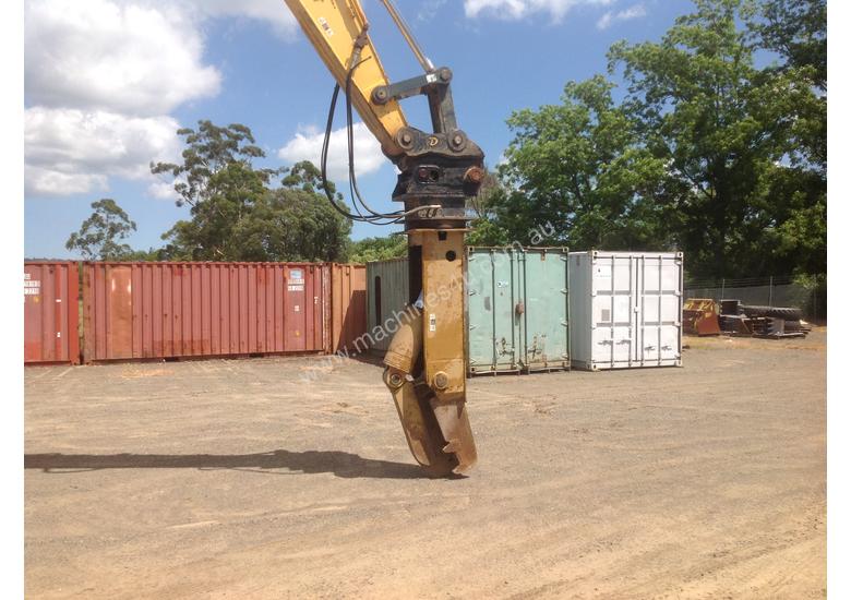 caption Excavator Rotating Pulveriser
