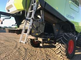 Claas Lexion 760TT Header(Combine) Harvester/Header - picture1' - Click to enlarge