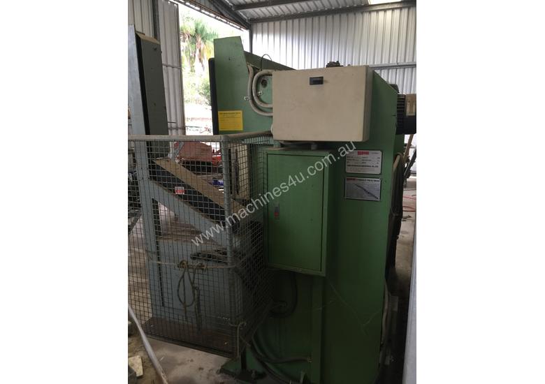 caption 2000 x 20T PRESS BRAKE