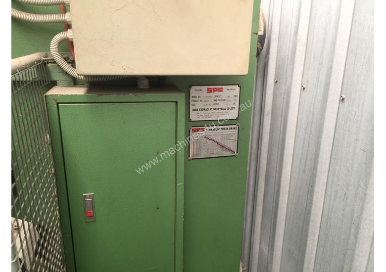 caption 2000 x 20T PRESS BRAKE