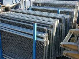 CYCLONE  WIRE  GATES - picture0' - Click to enlarge