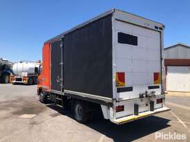 2007 Hino FC4J - picture2' - Click to enlarge