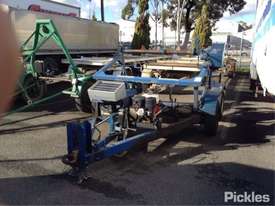 1995 Premier Trailers - picture1' - Click to enlarge
