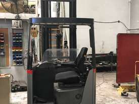 Sit Down Reach / High Reach Forklift - picture0' - Click to enlarge