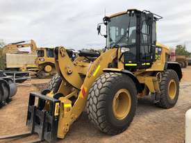 924K CATERPILLAR WHEELED LOADER - JIB, BUCKET,FORK ATTACHMENTS - picture0' - Click to enlarge