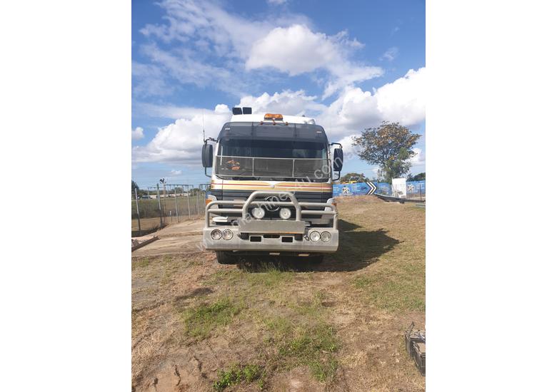 caption Mercedes Benz 2550 prime mover