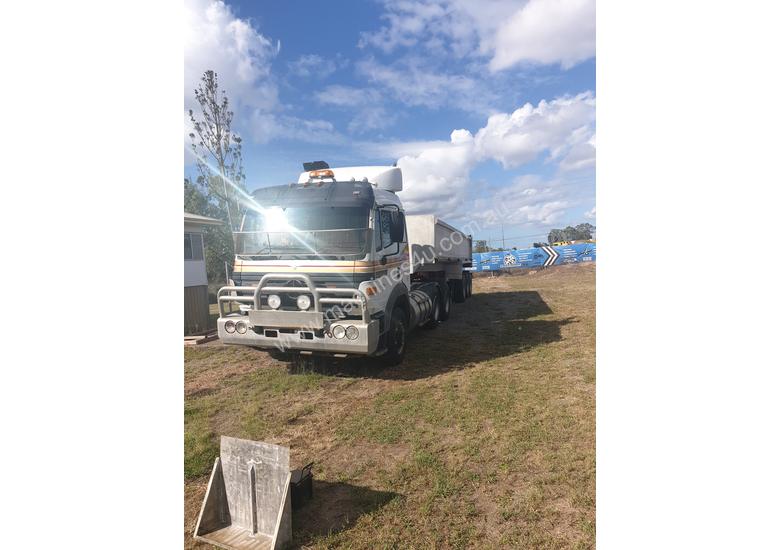 caption Mercedes Benz 2550 prime mover