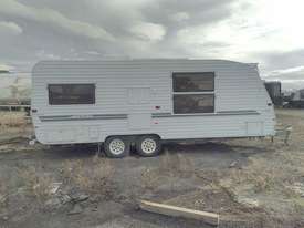 2004 Evernew E Series Caravan 2004 Evernew E Series Caravan - picture0' - Click to enlarge