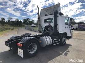 1999 Volvo FL10 - picture2' - Click to enlarge