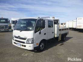 2013 Hino 300 816 - picture2' - Click to enlarge