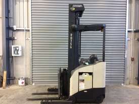 Electric Forklift Reach RD Series 2008 - picture0' - Click to enlarge