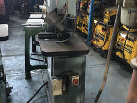 ACY LUX Bandsaw Vertical Metal Band Saw, 415 Volt, 1/2 HP  300A - picture1' - Click to enlarge